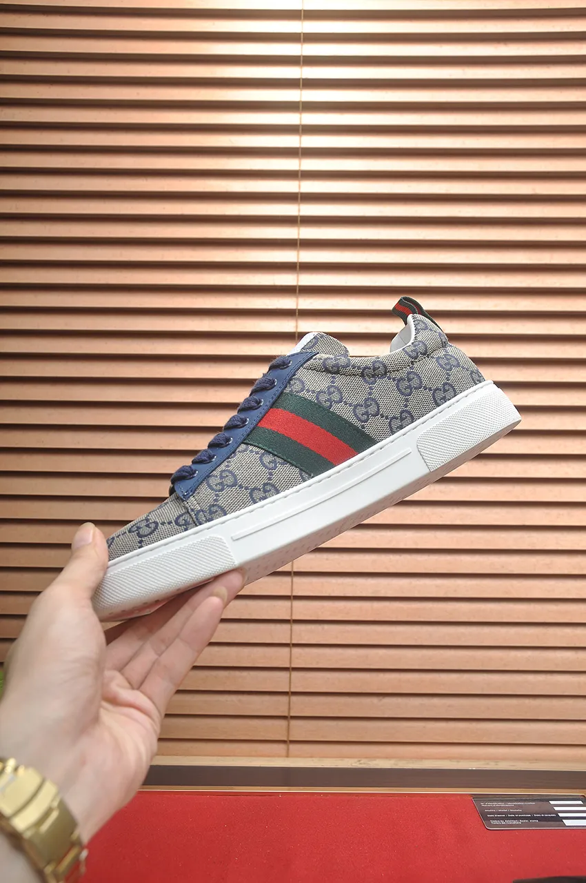 Men's men's shoes💰420💶[GUCCI Gucci] official website 1:1 men's sports shoes are now on the market, using original Gucci fabric + gluten lining, plus the official website original 1:1 comfortable outsole. Fashionable and versatile, super comfortable and breathable. 5 colors available, standard shoe size 38/45 (custom-made sizes 45 are non-refundable)